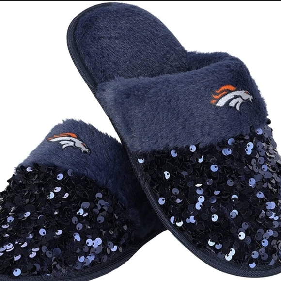 FOCO Sequins Denver Broncos Size 7-8 - Picture 1 of 4